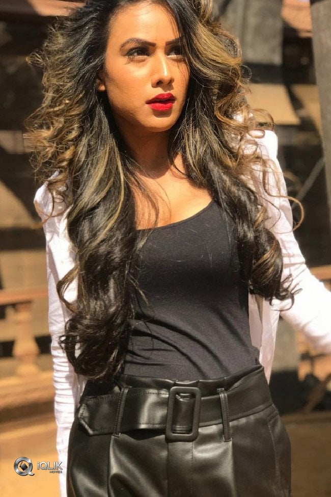 Nia-Sharma